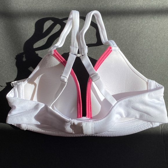 32A NWT J-Hook Light Padding Adjustable Straps/Band 2 Hook Bra Div of Maidenform - Picture 4 of 11